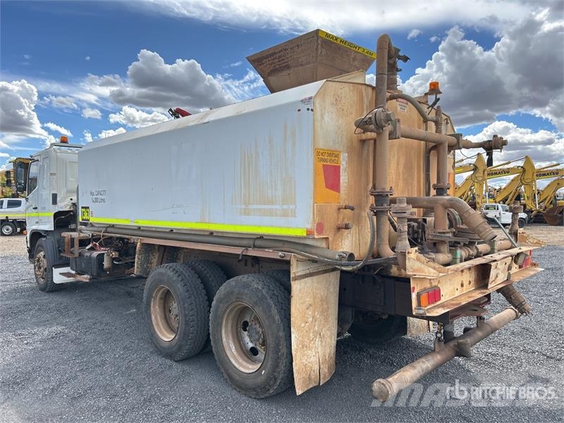 Hino FM500 11000 L 6x4 Water Truck 水車