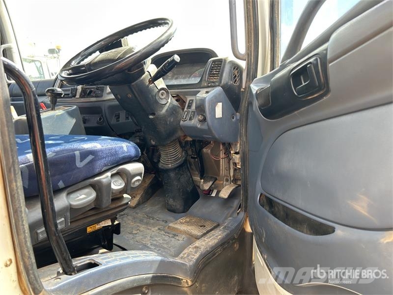 Hino FM500 11000 L 6x4 Water Truck 水車