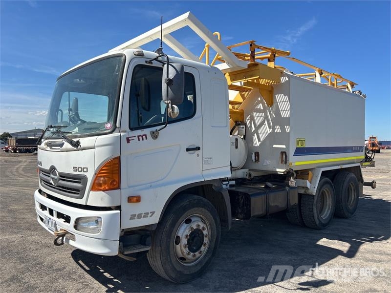 Hino FM500 2627 13000 L 6x4 Water Truck Tankvogne - vand