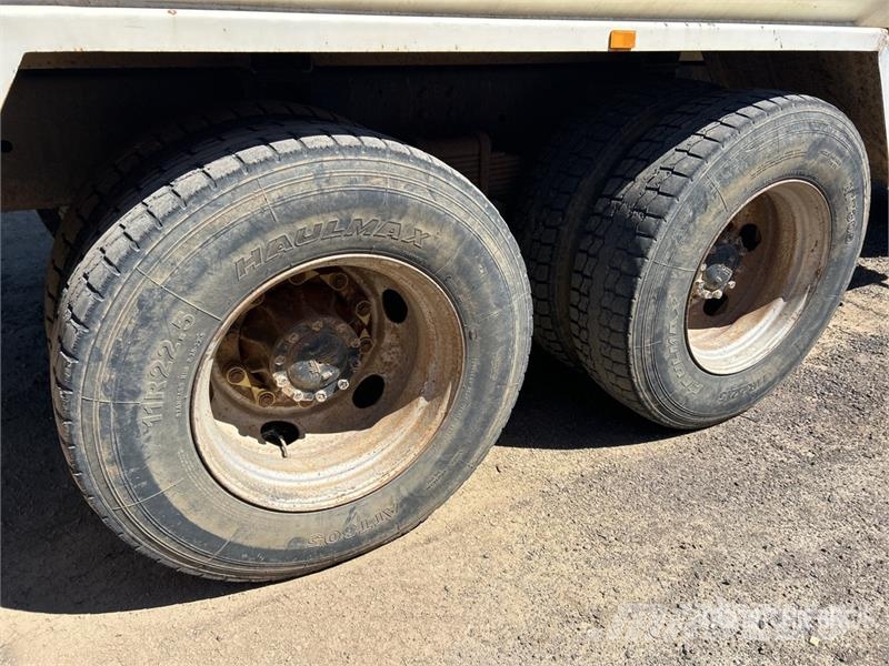 Hino FM500 2627 13000 L 6x4 Water Truck Tankvogne - vand