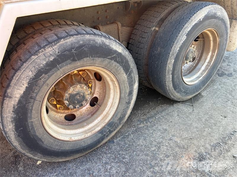 Hino FM500 2627 13000 L 6x4 Water Truck Tankvogne - vand