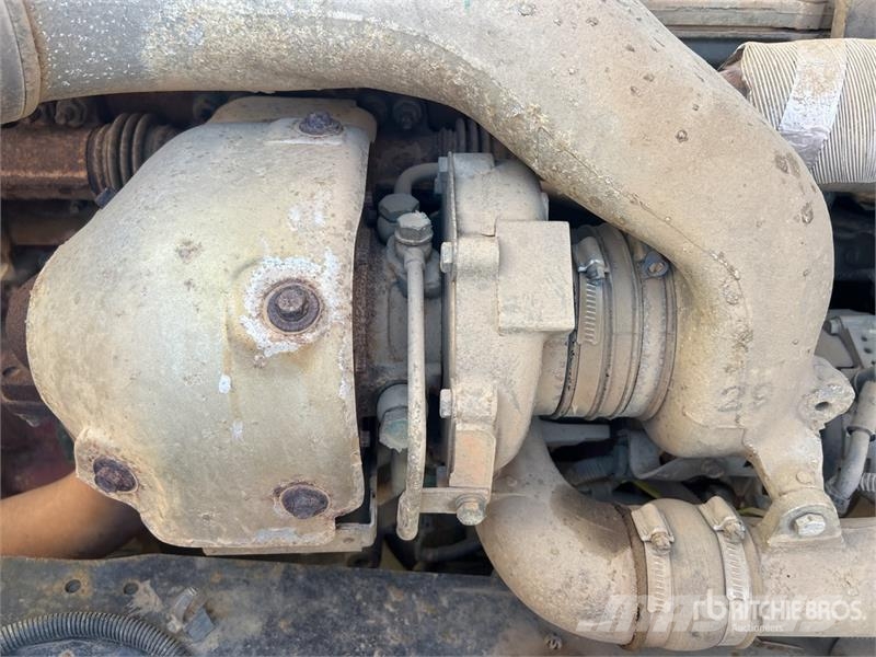 Hino FM500 2627 13000 L 6x4 Water Truck Tankvogne - vand