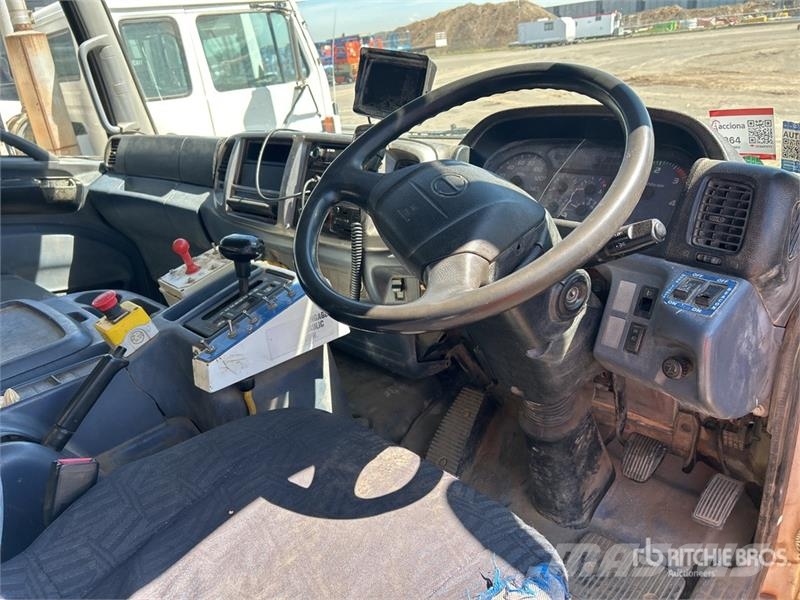 Hino FM500 2627 13000 L 6x4 Water Truck Tankvogne - vand