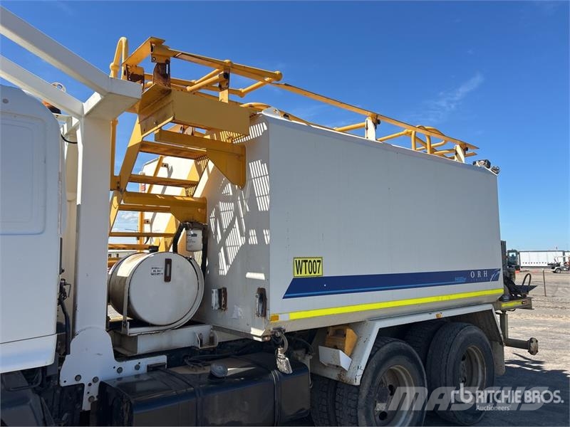 Hino FM500 2627 13000 L 6x4 Water Truck Tankvogne - vand