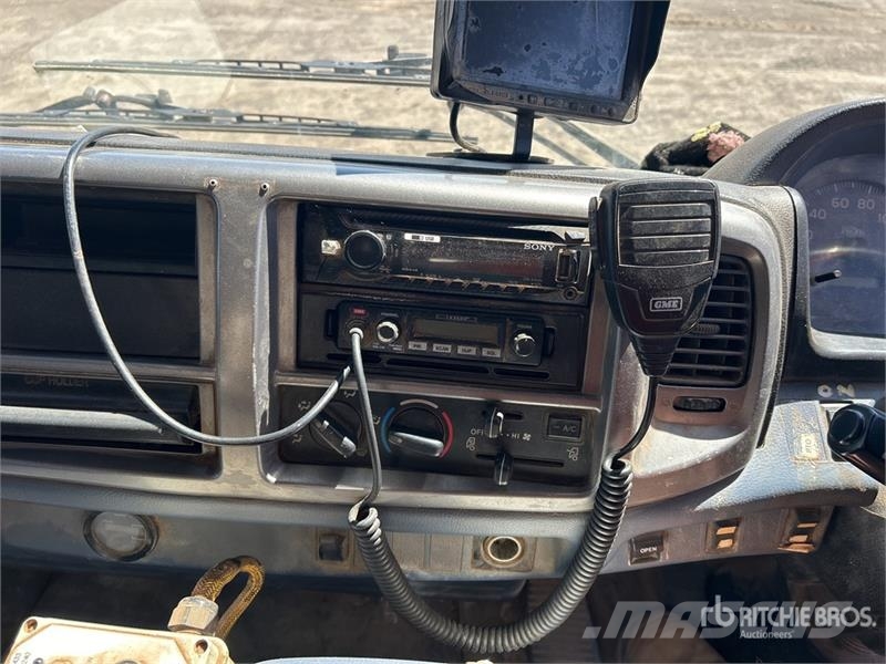 Hino FM500 2627 13000 L 6x4 Water Truck Tankvogne - vand