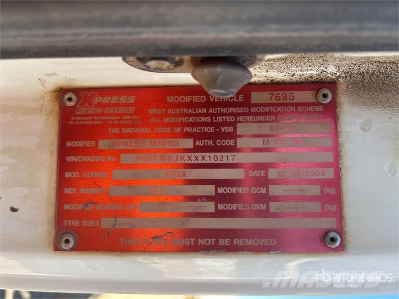 Hino FM500 2627 13000 L 6x4 Water Truck Tankvogne - vand