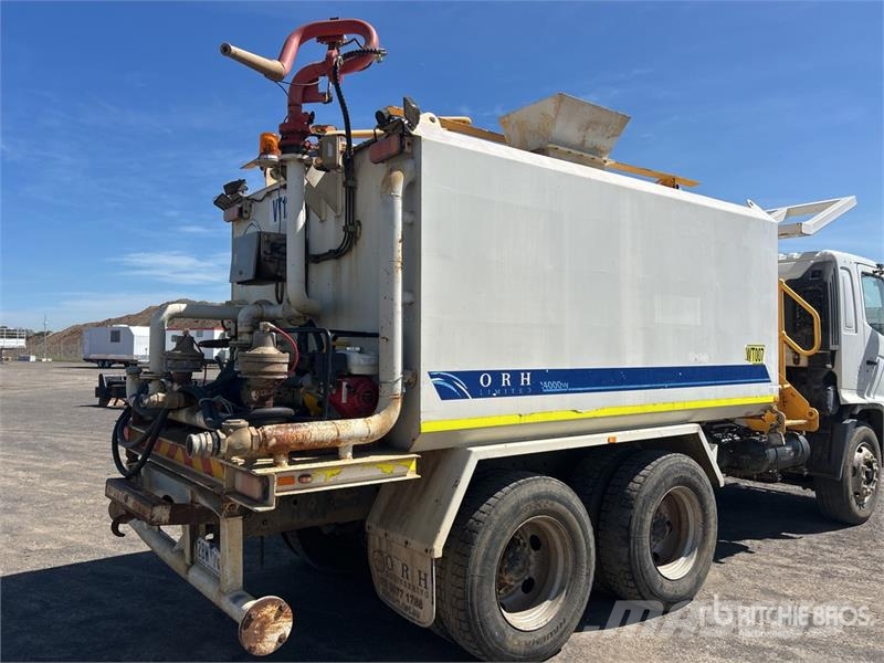 Hino FM500 2627 13000 L 6x4 Water Truck Tankvogne - vand