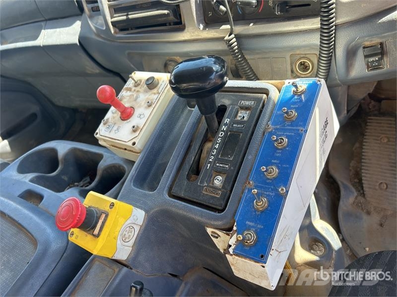 Hino FM500 2627 13000 L 6x4 Water Truck Tankvogne - vand