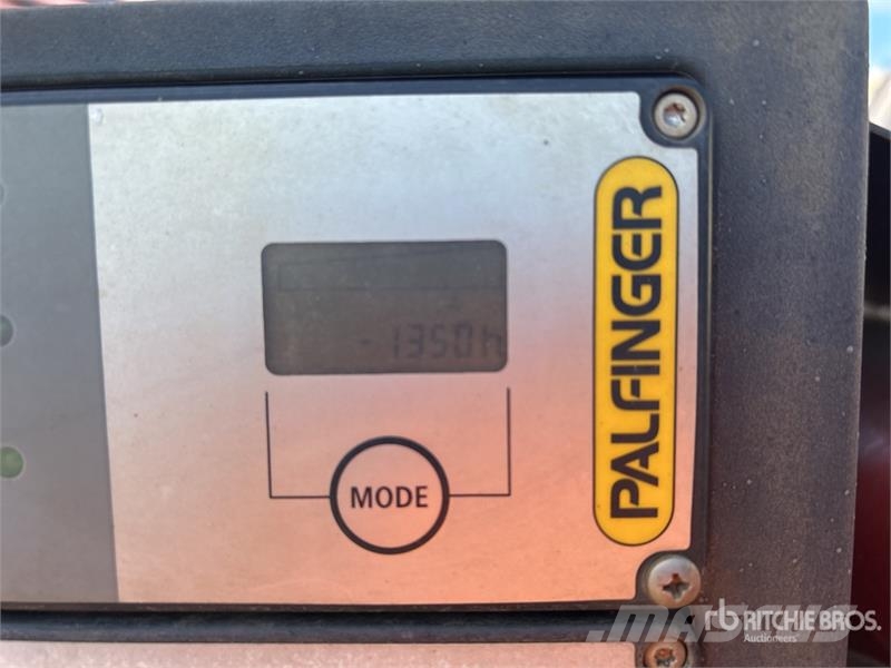 Hino Palfinger PK12001-EH 5580 kg Knuckle Boom on Hino Crane trucks