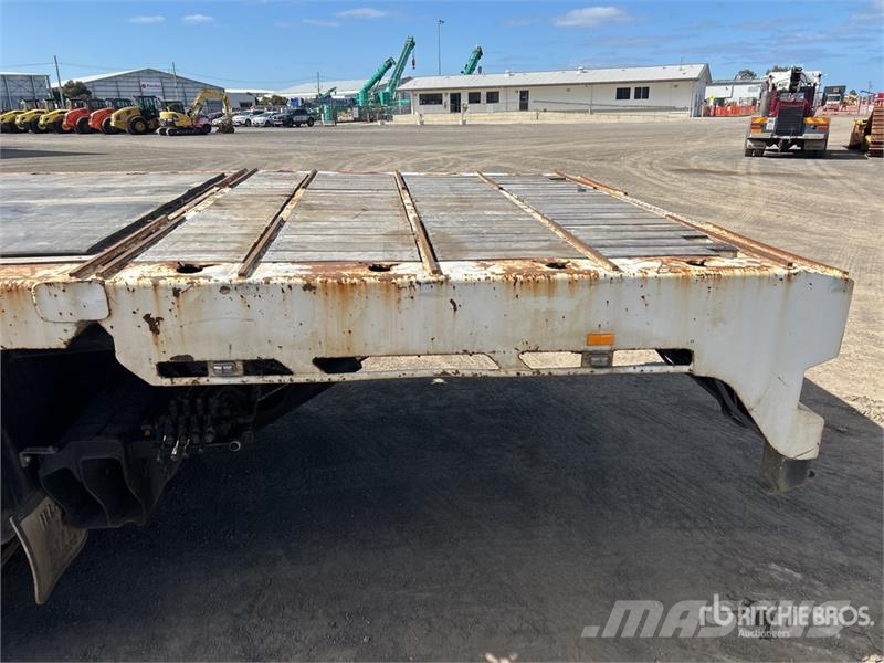 Hino Palfinger PK12001-EH 5580 kg Knuckle Boom on Hino Crane trucks