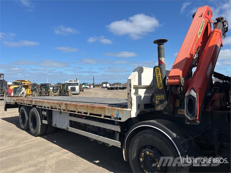 Hino Palfinger PK12001-EH 5580 kg Knuckle Boom on Hino Crane trucks