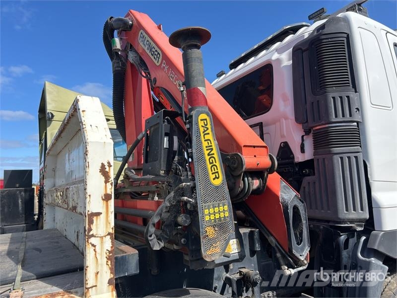 Hino Palfinger PK12001-EH 5580 kg Knuckle Boom on Hino Crane trucks