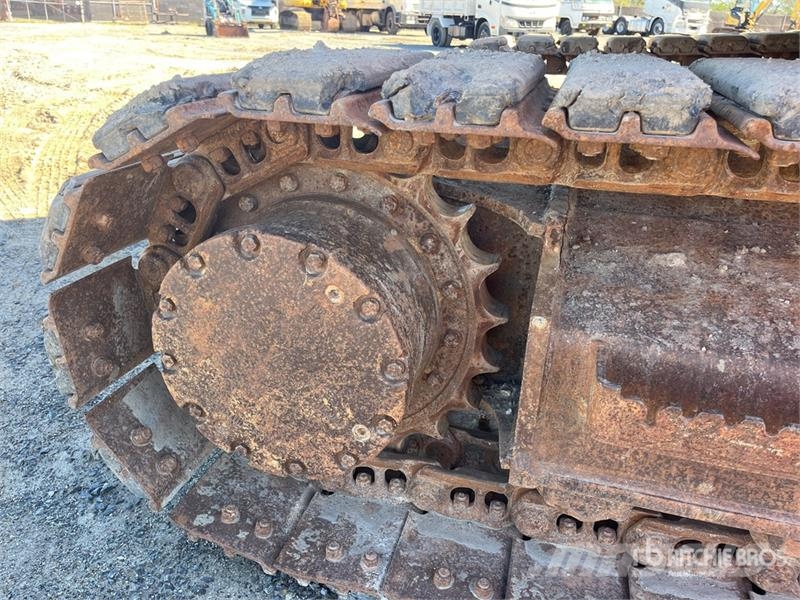 Hitachi ZX135US-3 Tracked Excavator Crawler excavators
