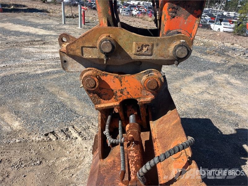 Hitachi ZX135US-3 Tracked Excavator Crawler excavators