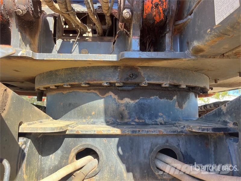 Hitachi ZX135US-3 Tracked Excavator Crawler excavators