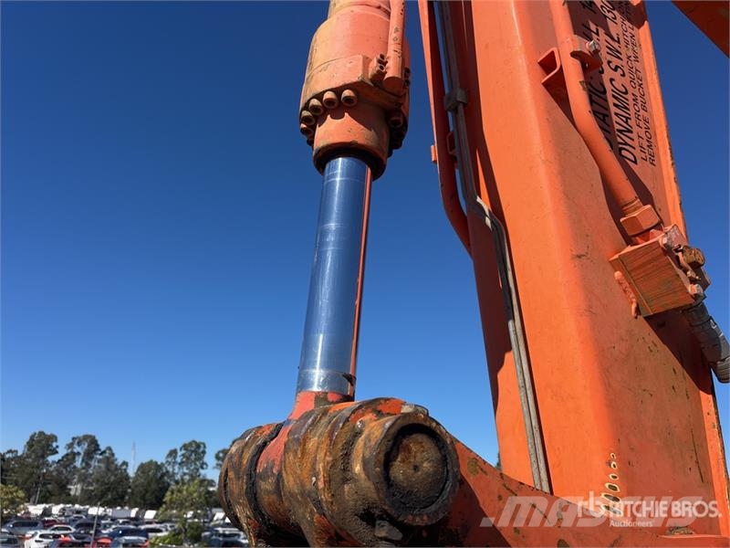 Hitachi ZX135US-3 Tracked Excavator Crawler excavators