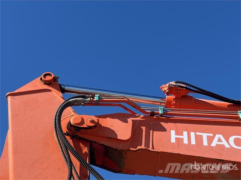 Hitachi ZX135US-3 Tracked Excavator Crawler excavators