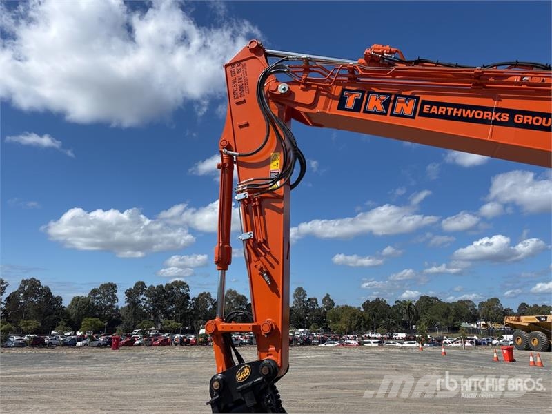 Hitachi ZX135US-7 Tracked Excavator Εκσκαφείς με ερπύστριες