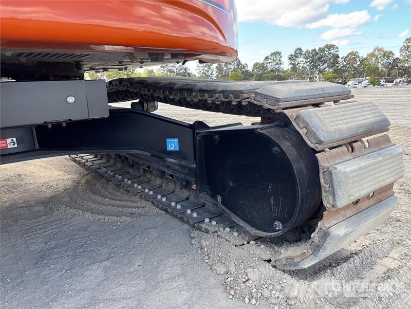Hitachi ZX135US-7 Tracked Excavator Εκσκαφείς με ερπύστριες