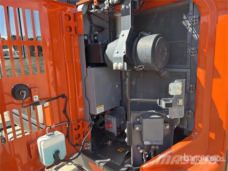 Hitachi ZX135US-7 Tracked Excavator Εκσκαφείς με ερπύστριες
