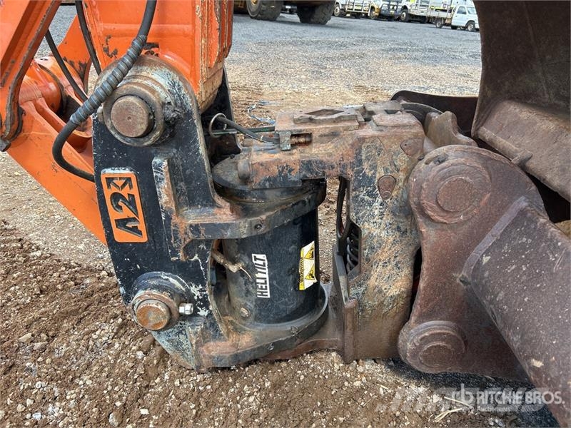 Hitachi ZX210LC-5B Tracked Excavator Crawler excavators