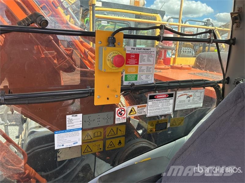 Hitachi ZX210LC-5B Tracked Excavator Crawler excavators