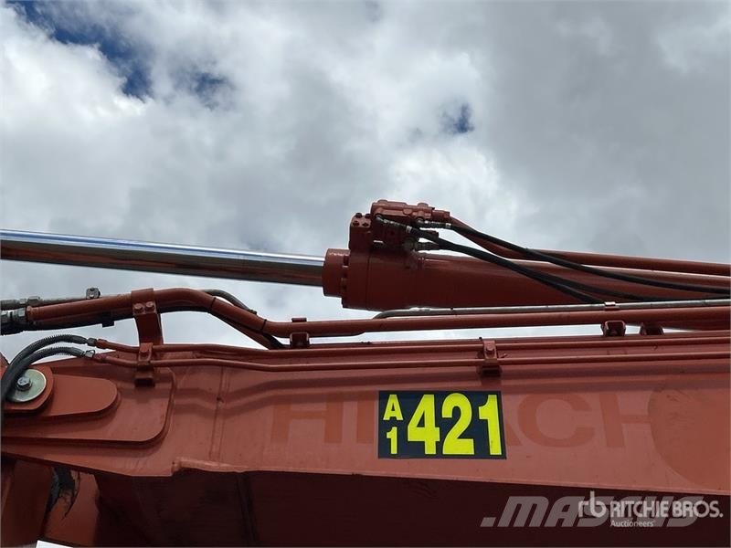 Hitachi ZX210LC-5B Tracked Excavator Crawler excavators