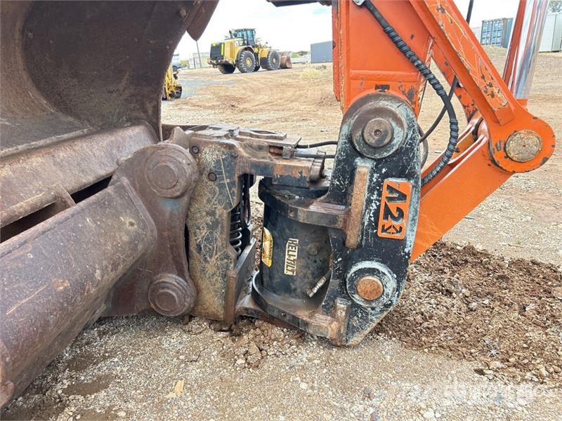 Hitachi ZX210LC-5B Tracked Excavator Crawler excavators