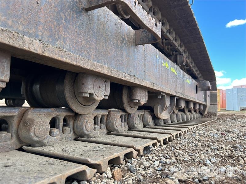Hitachi ZX210LC-5B Tracked Excavator Crawler excavators