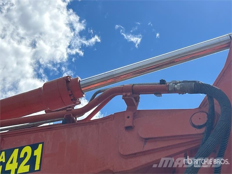 Hitachi ZX210LC-5B Tracked Excavator Crawler excavators