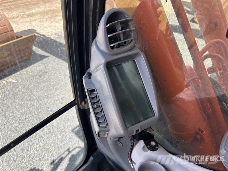 Hitachi ZX210LC-5B Tracked Excavator Crawler excavators