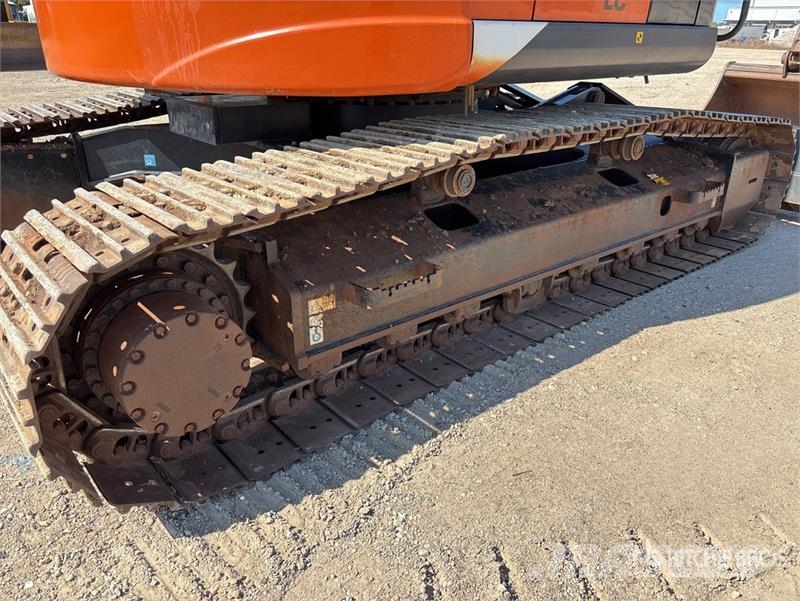 Hitachi ZX225USLC-5 Excavadoras sobre orugas