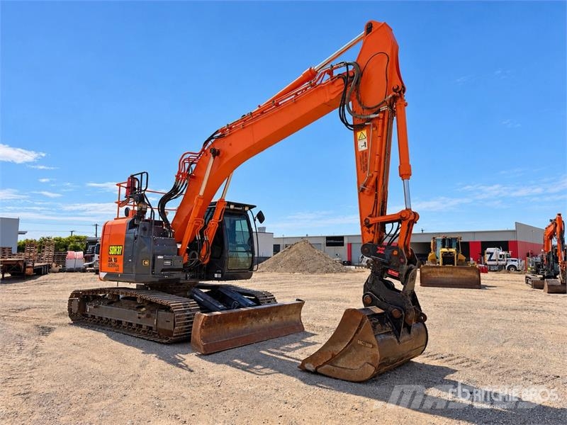 Hitachi ZX225USLC-5 Excavadoras sobre orugas