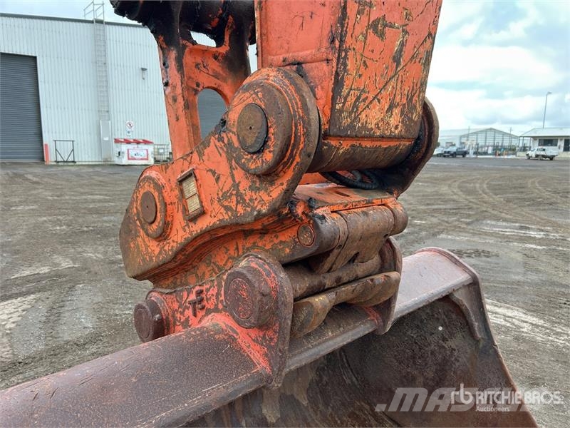 Hitachi ZX330LC Εκσκαφείς με ερπύστριες
