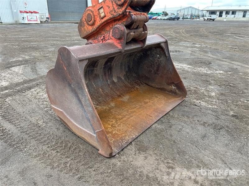 Hitachi ZX330LC Εκσκαφείς με ερπύστριες