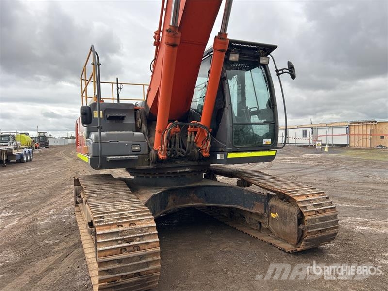 Hitachi ZX330LC Εκσκαφείς με ερπύστριες