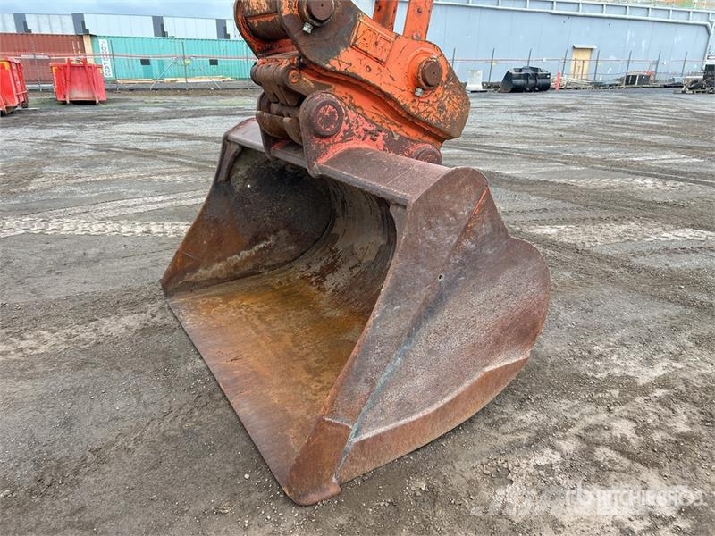 Hitachi ZX330LC Εκσκαφείς με ερπύστριες