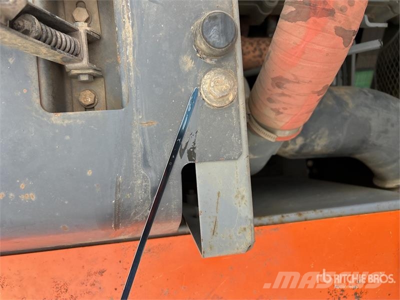 Hitachi ZX330LC Εκσκαφείς με ερπύστριες