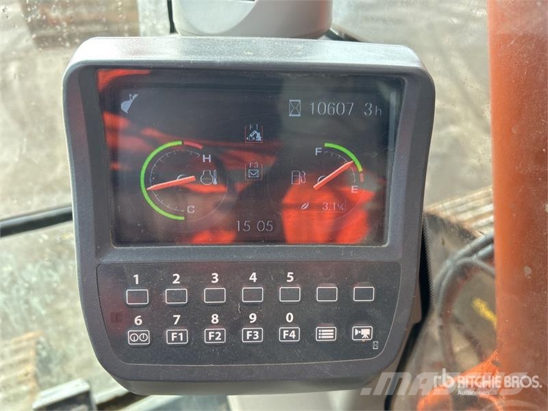 Hitachi ZX330LC Εκσκαφείς με ερπύστριες
