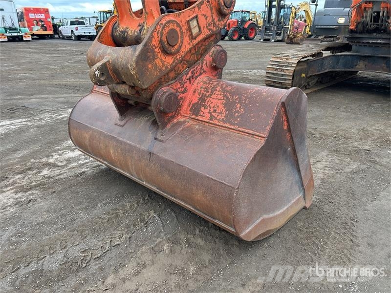 Hitachi ZX330LC Εκσκαφείς με ερπύστριες