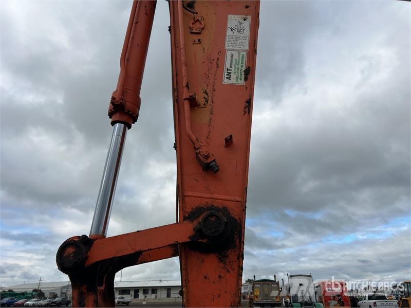 Hitachi ZX330LC Εκσκαφείς με ερπύστριες