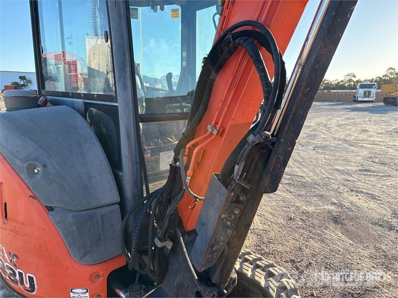 Hitachi ZX33U-5A Mini Excavator Minikaivukoneet < 7t