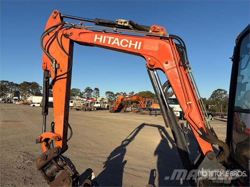 Hitachi ZX33U-5A Mini Excavator Minikaivukoneet < 7t
