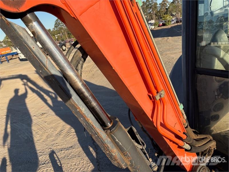 Hitachi ZX33U-5A Mini Excavator Minikaivukoneet < 7t