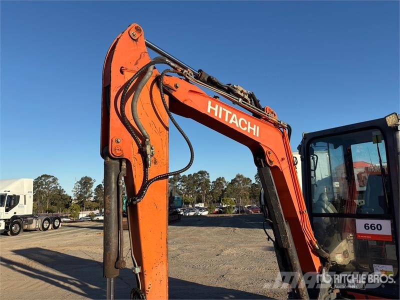 Hitachi ZX33U-5A Mini Excavator Minikaivukoneet < 7t