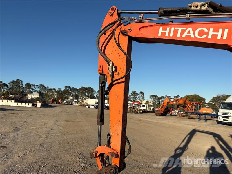Hitachi ZX33U-5A Mini Excavator Minikaivukoneet < 7t