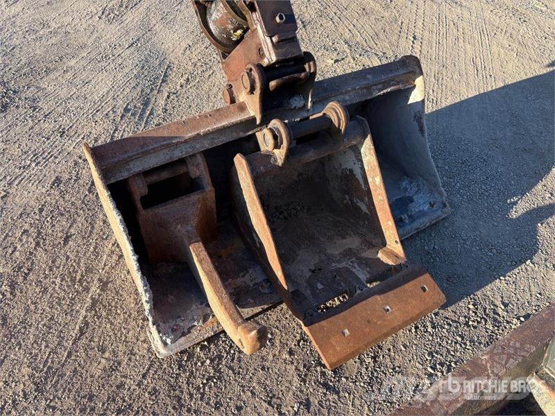 Hitachi ZX33U-5A Mini Excavator Minikaivukoneet < 7t