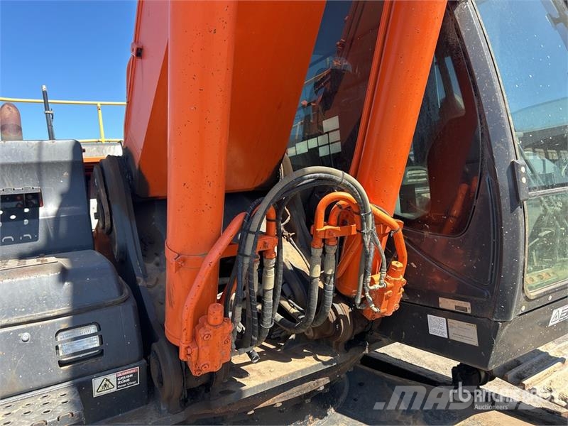 Hitachi ZX360LC-5B Tracked Excavator Pásové rýpadlá
