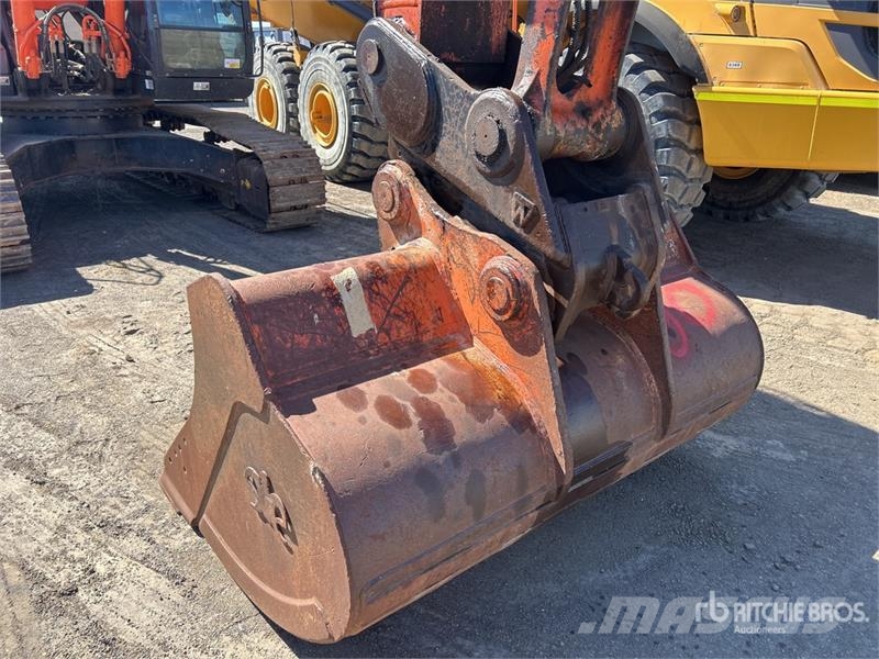 Hitachi ZX360LC-5B Tracked Excavator Pásové rýpadlá