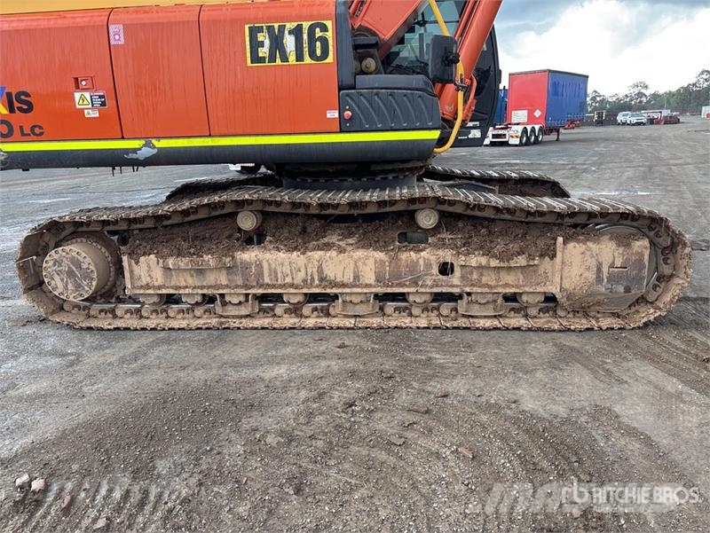 Hitachi ZX360LC-5B Tracked Excavator Roomikekskavaatorid